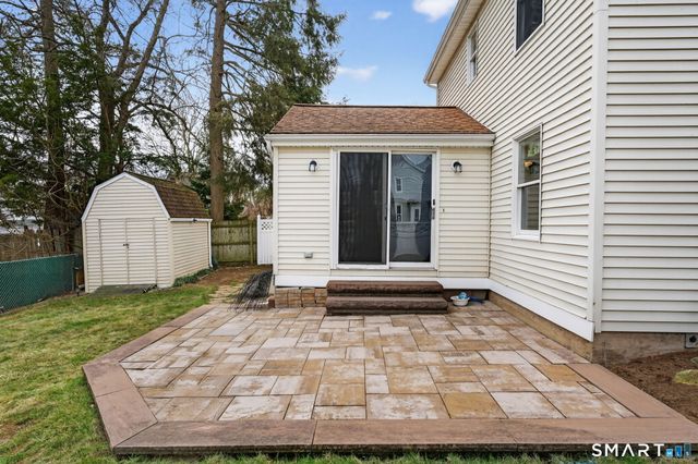 8 High Street, Wallingford, CT 06492