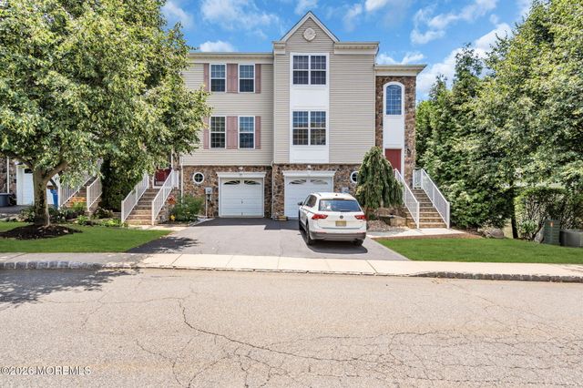20 Russell Court, Matawan, NJ 07747