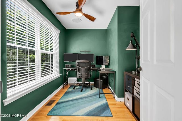 20 Russell Court, Matawan, NJ 07747