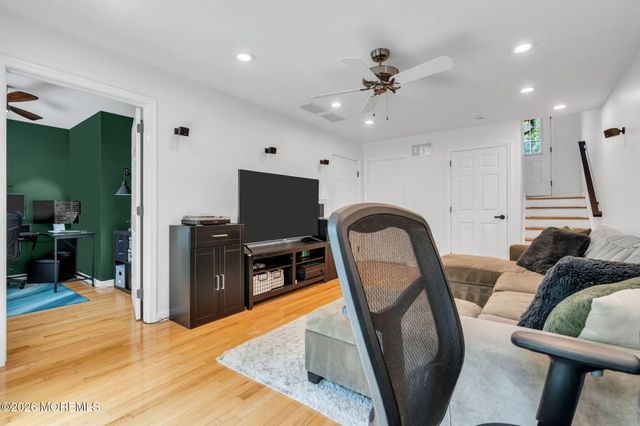 20 Russell Court, Matawan, NJ 07747