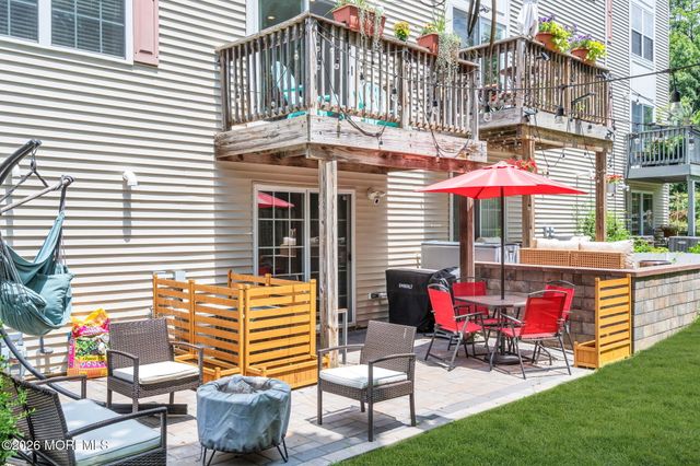 20 Russell Court, Matawan, NJ 07747