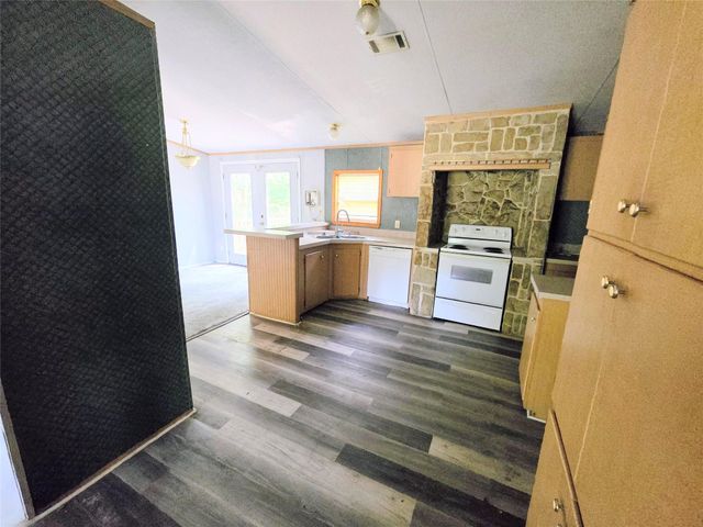 573 Bluebonnet, Livingston, TX 77351