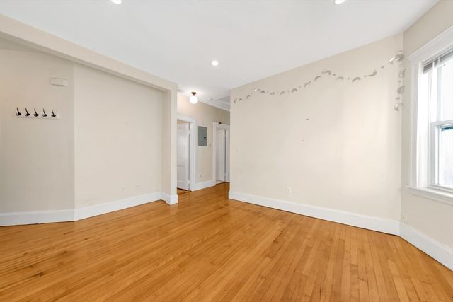 299-301 Alewife Brook Pkwy 2, Somerville, MA 02144