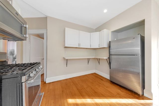 299-301 Alewife Brook Pkwy 2, Somerville, MA 02144