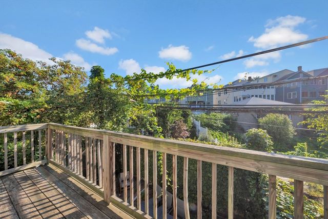 299-301 Alewife Brook Pkwy 2, Somerville, MA 02144