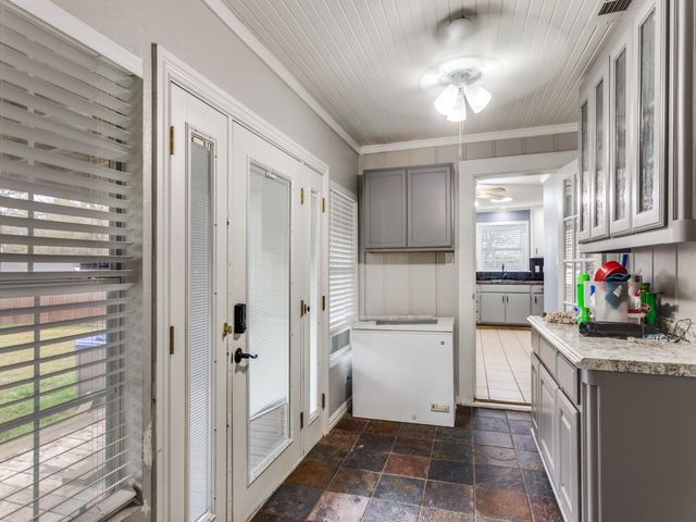 2748 Timberline Drive, Fort Worth, TX 76119