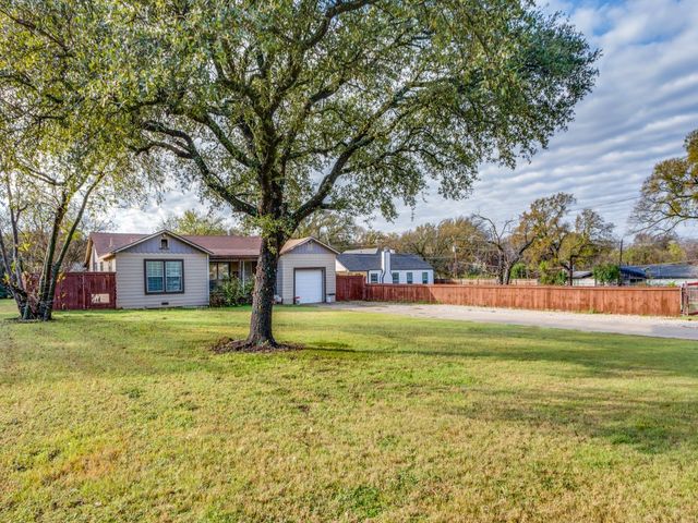 2748 Timberline Drive, Fort Worth, TX 76119