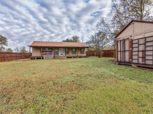 2748 Timberline Drive, Fort Worth, TX 76119