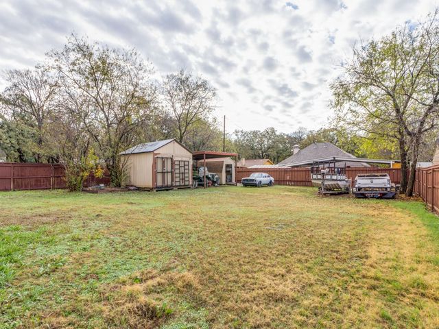 2748 Timberline Drive, Fort Worth, TX 76119