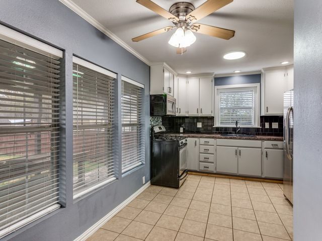 2748 Timberline Drive, Fort Worth, TX 76119