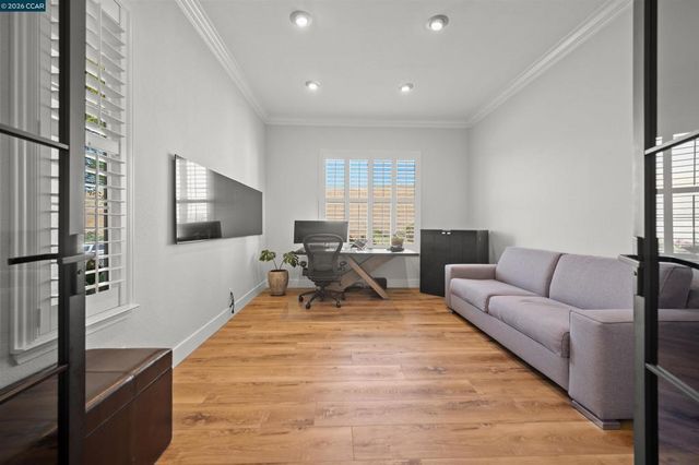1020 Pebble Beach Dr, Clayton, CA 94517