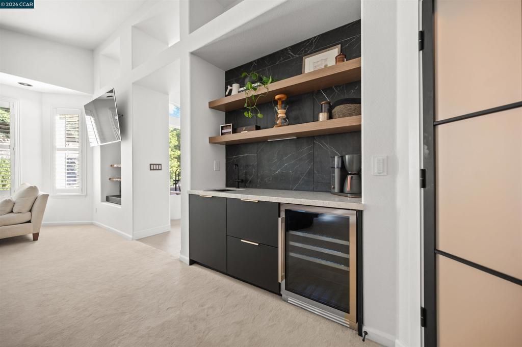 Image 14 of property listing at 1020 Pebble Beach Dr, Clayton, CA 94517