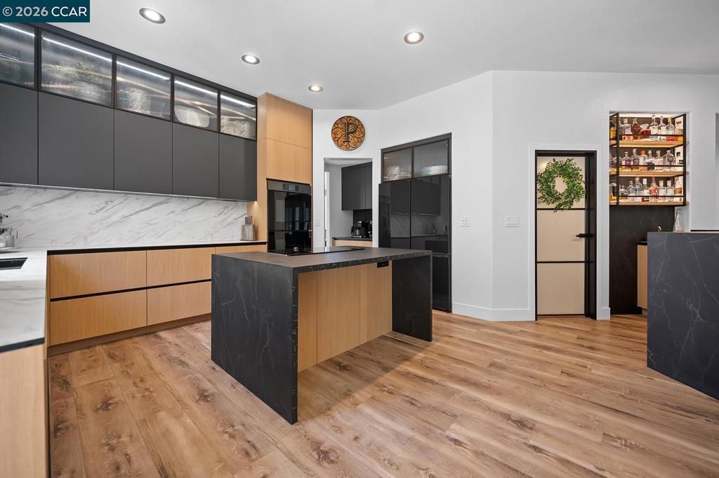 Image 19 of property listing at 1020 Pebble Beach Dr, Clayton, CA 94517