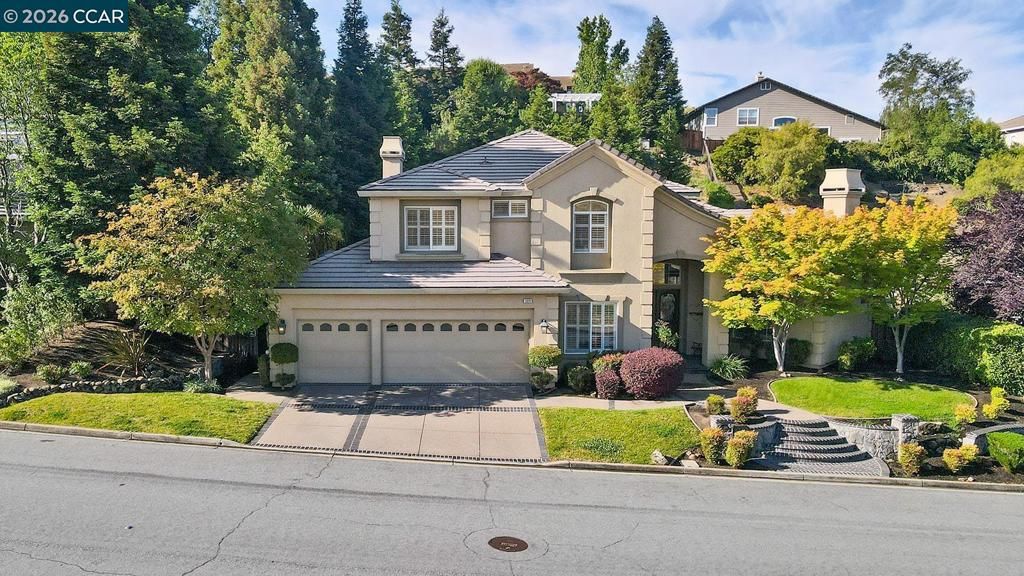Image 3 of property listing at 1020 Pebble Beach Dr, Clayton, CA 94517