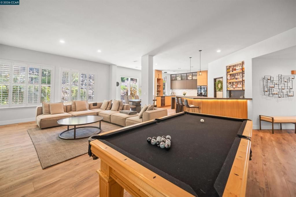 Image 32 of property listing at 1020 Pebble Beach Dr, Clayton, CA 94517