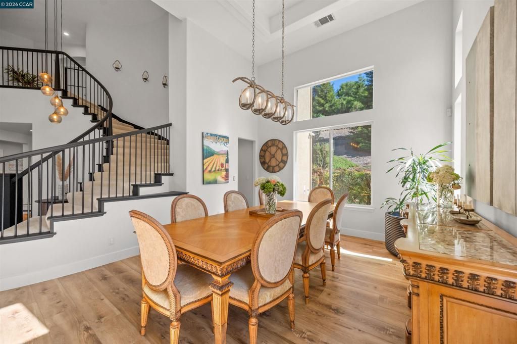 Image 35 of property listing at 1020 Pebble Beach Dr, Clayton, CA 94517