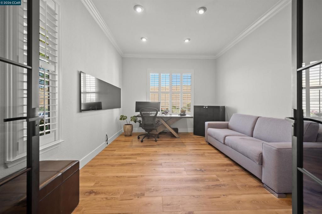 Image 36 of property listing at 1020 Pebble Beach Dr, Clayton, CA 94517