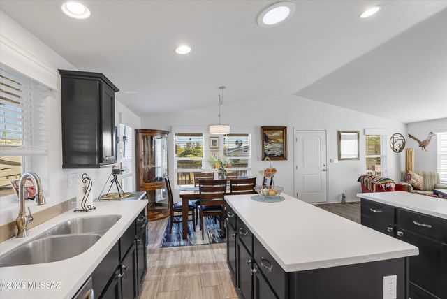 3514 S Rose Gold Avenue, Tucson, AZ 85735