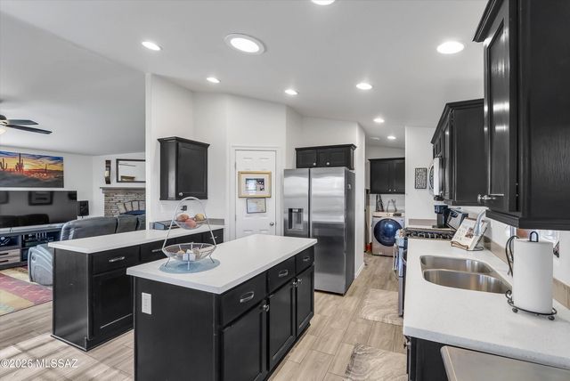 3514 S Rose Gold Avenue, Tucson, AZ 85735