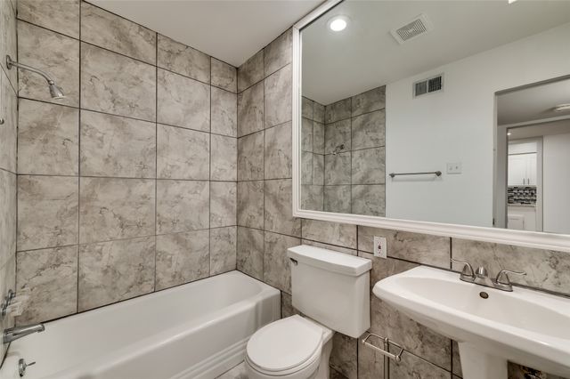 4110 Wycliff Avenue C, Dallas, TX 75219