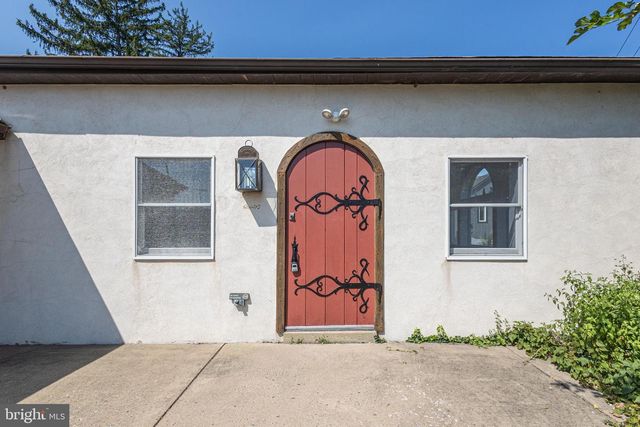 2537 BOGARTS TAVERN RD, Buckingham, PA 18912