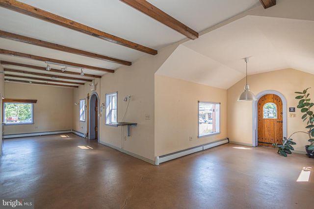 2537 BOGARTS TAVERN RD, Buckingham, PA 18912
