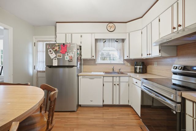 23 Baldwin Street, Meriden, CT 06451