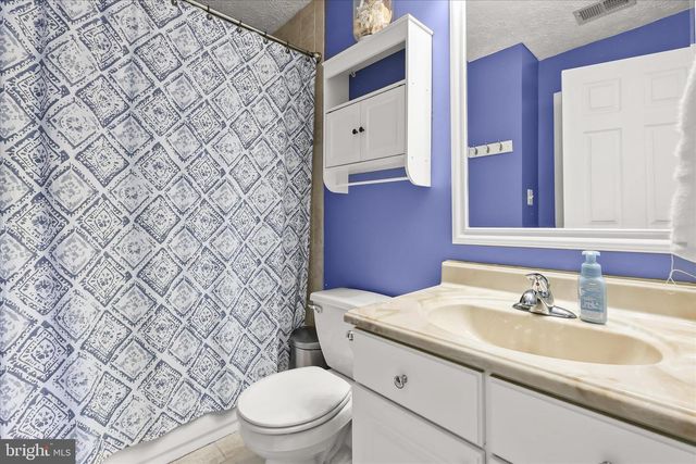 5 GUNFALLS GRTH, Nottingham, MD 21236
