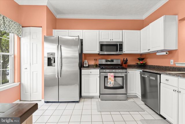 5 GUNFALLS GRTH, Nottingham, MD 21236