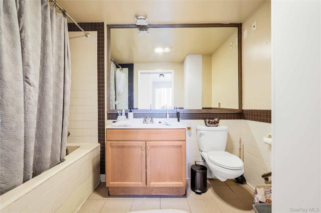 92-29 Queens Boulevard 8F, Rego Park, NY 11374