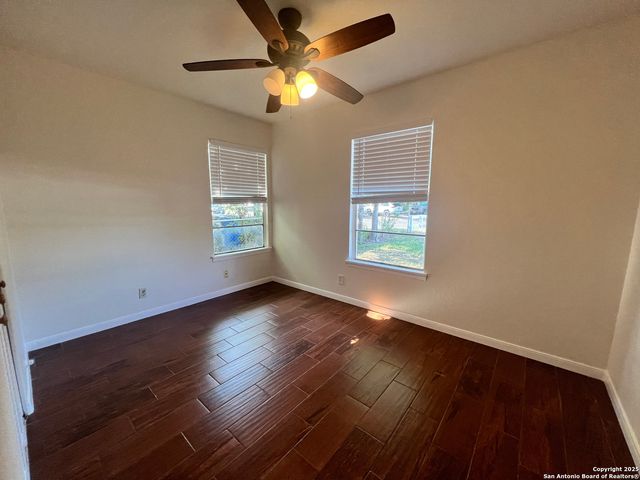 3843 Manchester, San Antonio, TX 78223