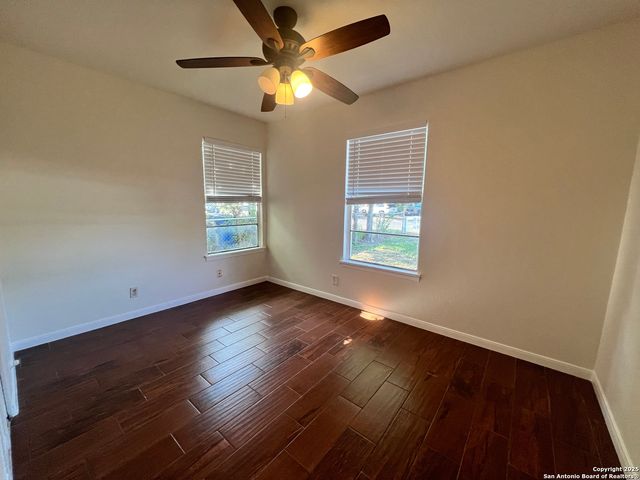3843 Manchester, San Antonio, TX 78223