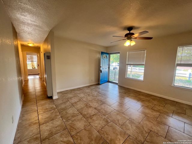 3843 Manchester, San Antonio, TX 78223