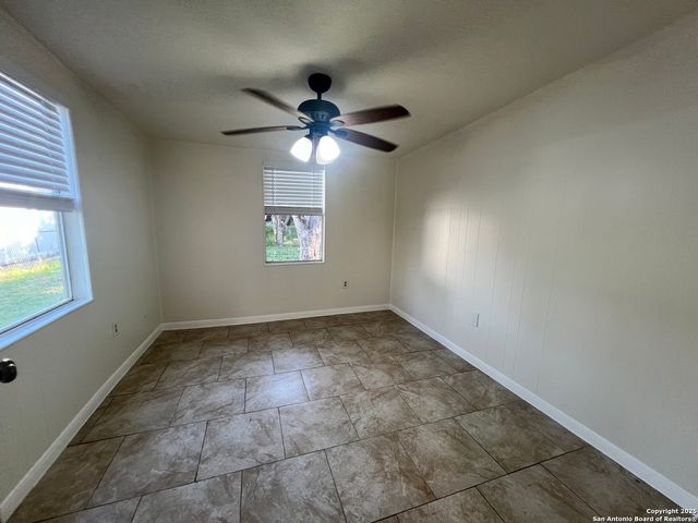 3843 Manchester, San Antonio, TX 78223