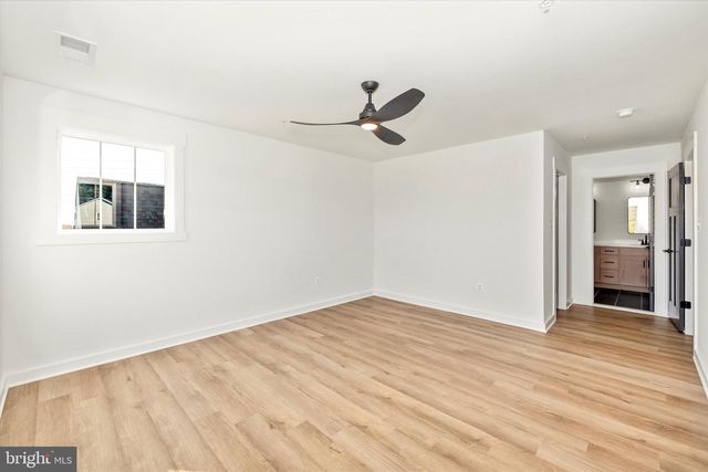 1383 SHANNON DR S, Greencastle, PA 17225