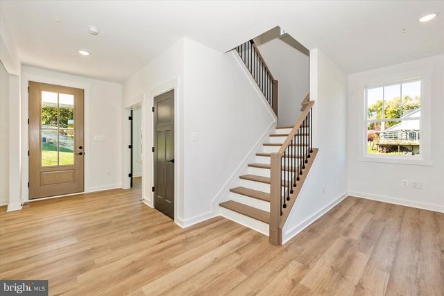 1383 SHANNON DR S, Greencastle, PA 17225