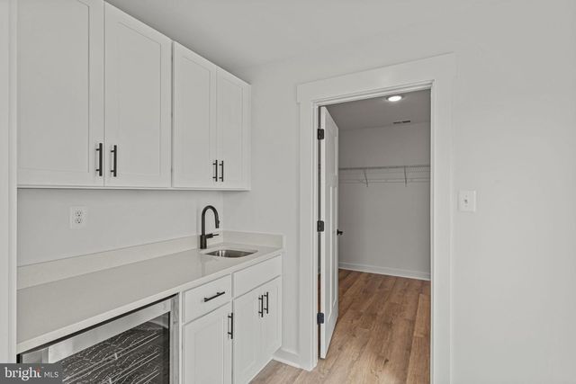 1383 SHANNON DR S, Greencastle, PA 17225