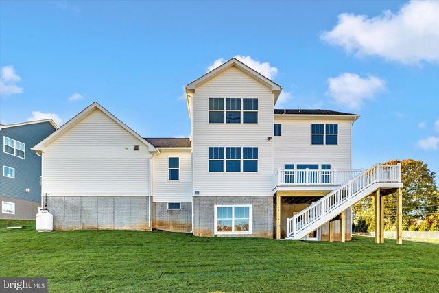 1383 SHANNON DR S, Greencastle, PA 17225