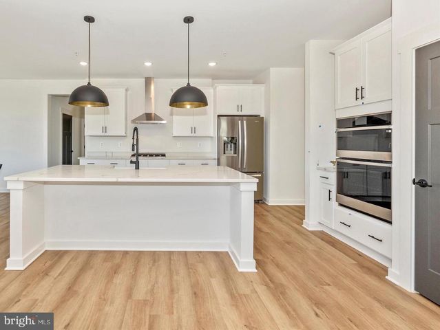 1383 SHANNON DR S, Greencastle, PA 17225