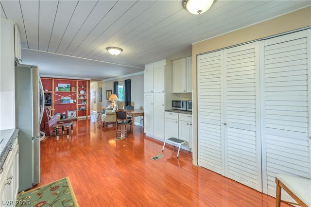 3472 Katmai Drive, Las Vegas, NV 89122