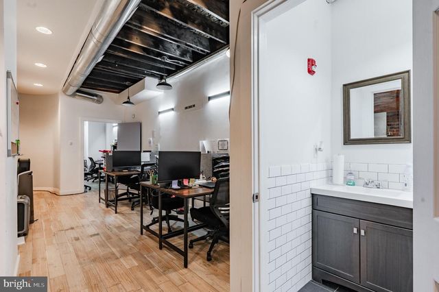 319 BAINBRIDGE ST, Philadelphia, PA 19147