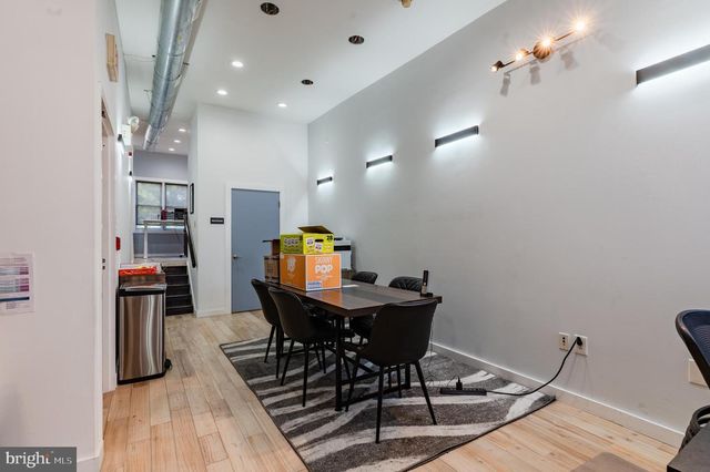 319 BAINBRIDGE ST, Philadelphia, PA 19147