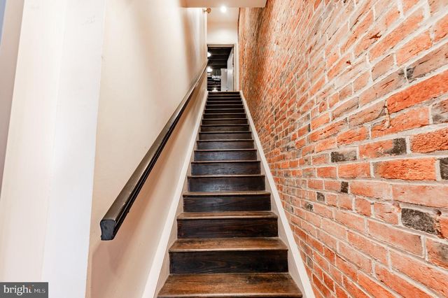 319 BAINBRIDGE ST, Philadelphia, PA 19147