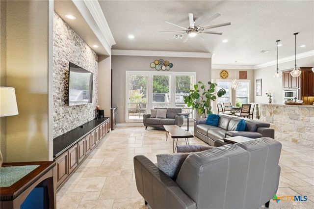 222 Longwood, New Braunfels, TX 78132