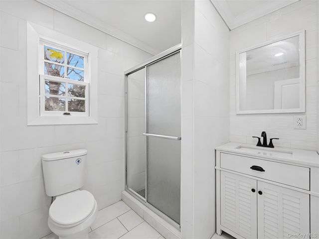 10 Curlin Lane, Saint James, NY 11780