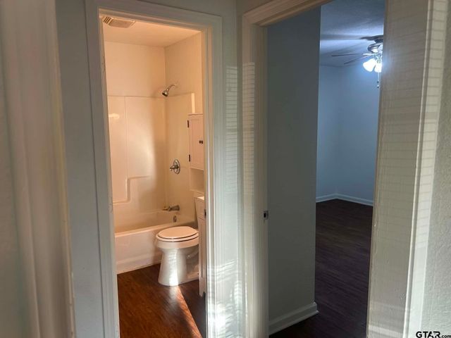 1702 W Mims St., Tyler, TX 75702