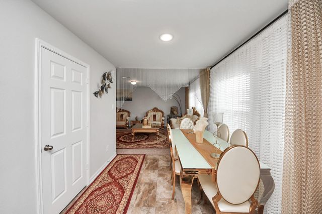 2927 Silverhorn Lane, Rosenberg, TX 77471
