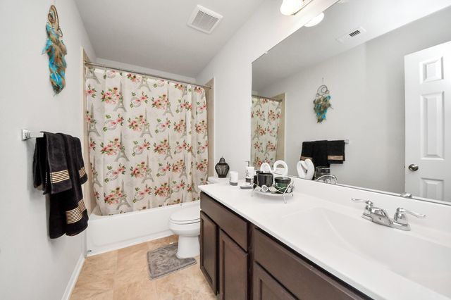 2927 Silverhorn Lane, Rosenberg, TX 77471