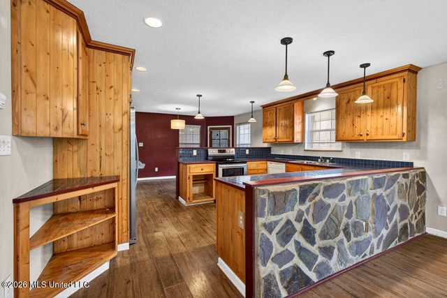 17105 Spring Lake Drive, Vancleave, MS 39565