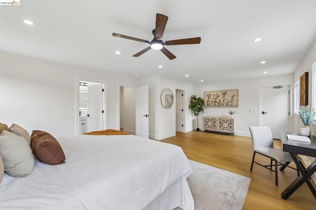 4049 Canon Ave, Oakland, CA 94602